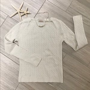 White baby cable v-neck sweater